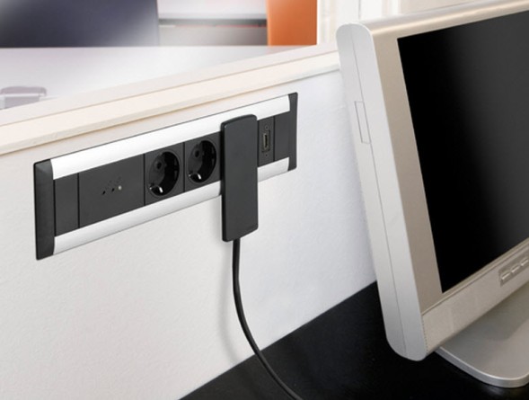 EVOline FrameDock SMALL / черный анодированный / 3 розетки