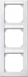 Schneider серия: Merten 474319 M-Smart рамка,3 группы, вертикальная, цвет:полярная белизна, тон: матовый
